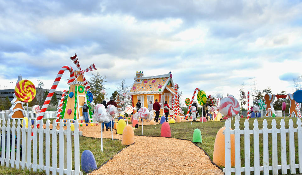 Dia De Los Muertos, Giant Gingerbread Village, And Water Lantern Festival: Houston&#8217;s City Place Unveils Holiday Program