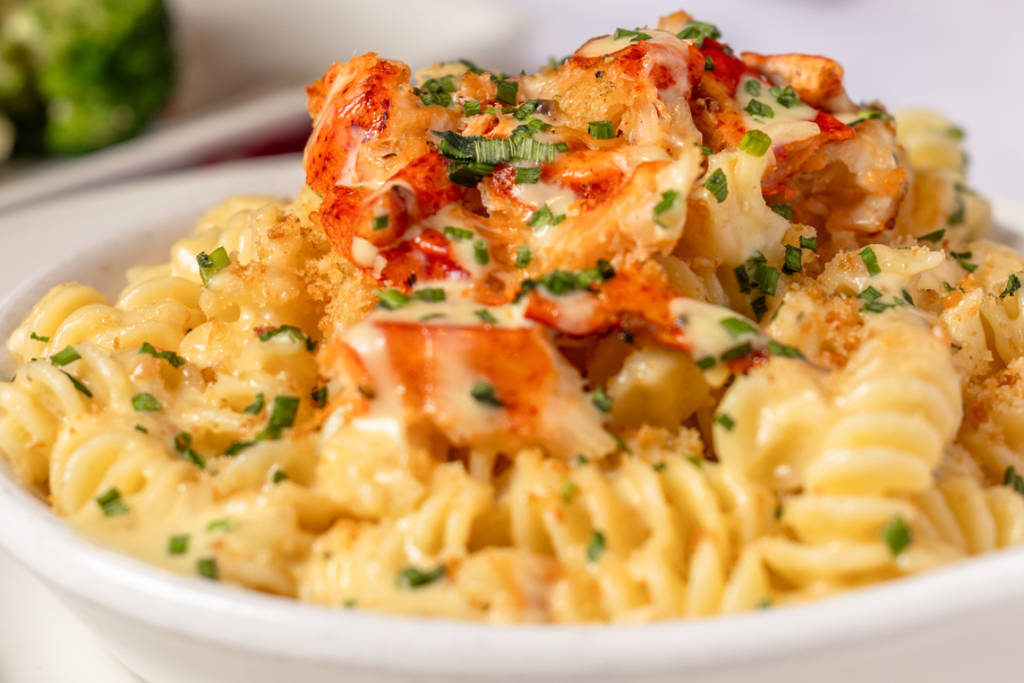 Image shows the lobster mac and cheese offered at Truluck's in Houston this Thanksgiving