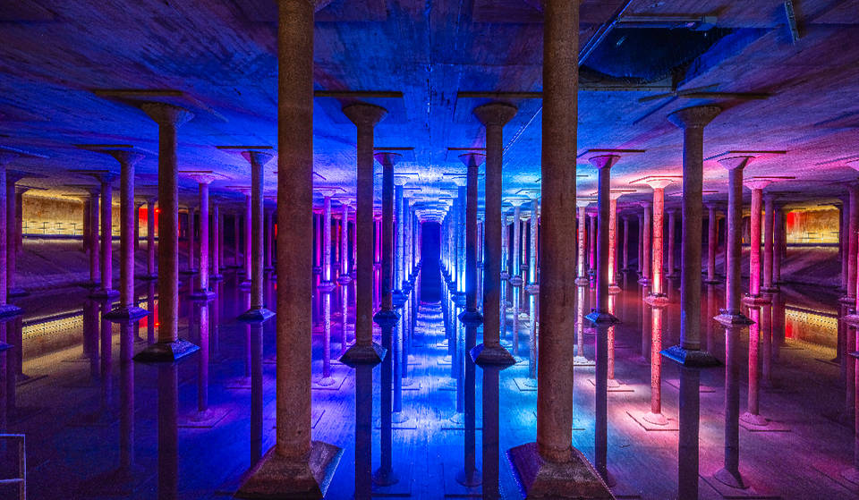 La experiencia navideña subterránea de Houston: La Cisterna Iluminada vuelve al Buffalo Bayou Park este noviembre