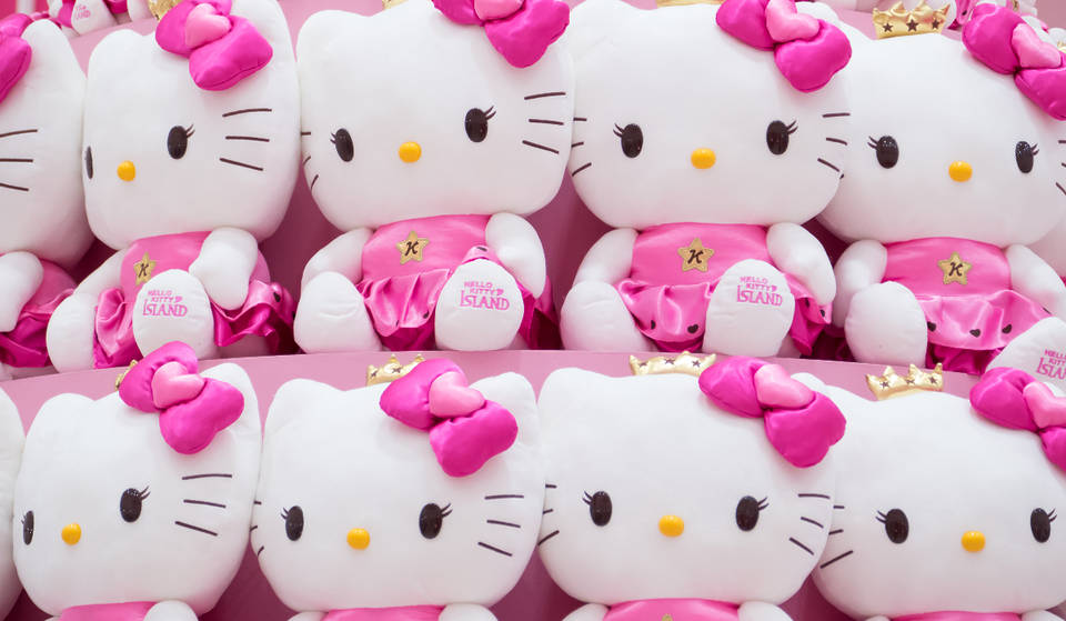 A Hello Kitty Winter Wonderland Market Arrives In Houston This Weekend For One Day Only