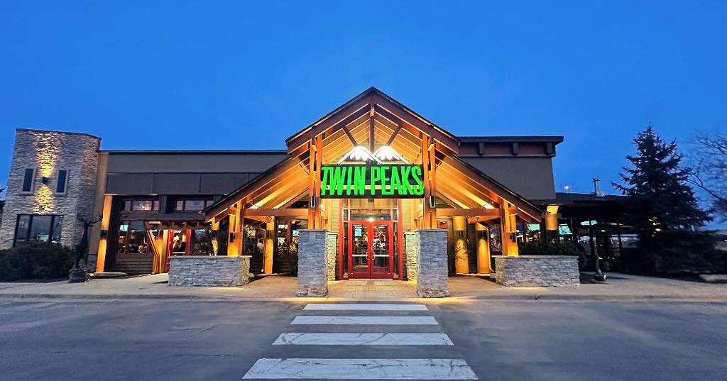 Image shows the front of a Twin Peaks restaurant.