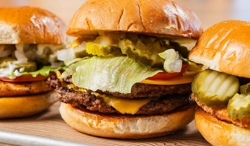 Austin-Favorite Burger Joint Giving Out Free Cheeseburgers To Houston UT Fans Today