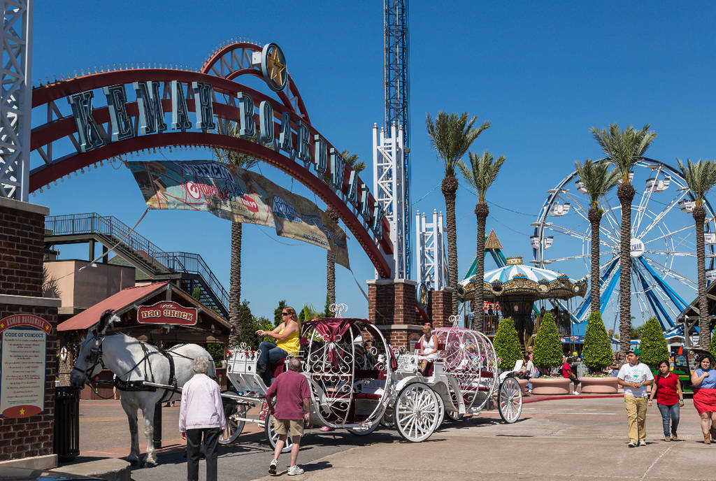 Image shows the entrance of the Kemah Boardwalk in Galveston, Texas. 