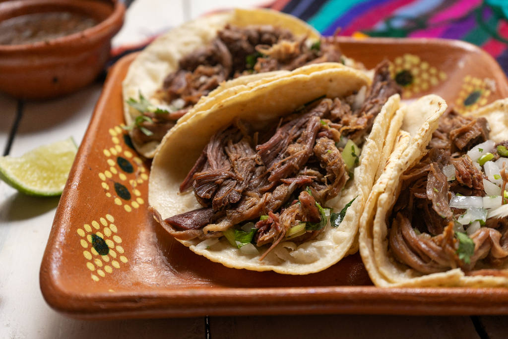 Image shows a taco plate.
