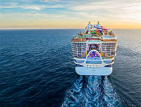 Just 50 minutes from Houston, this gigantic floating water park on the world’s largest cruise ship will become your favorite tropical refuge
