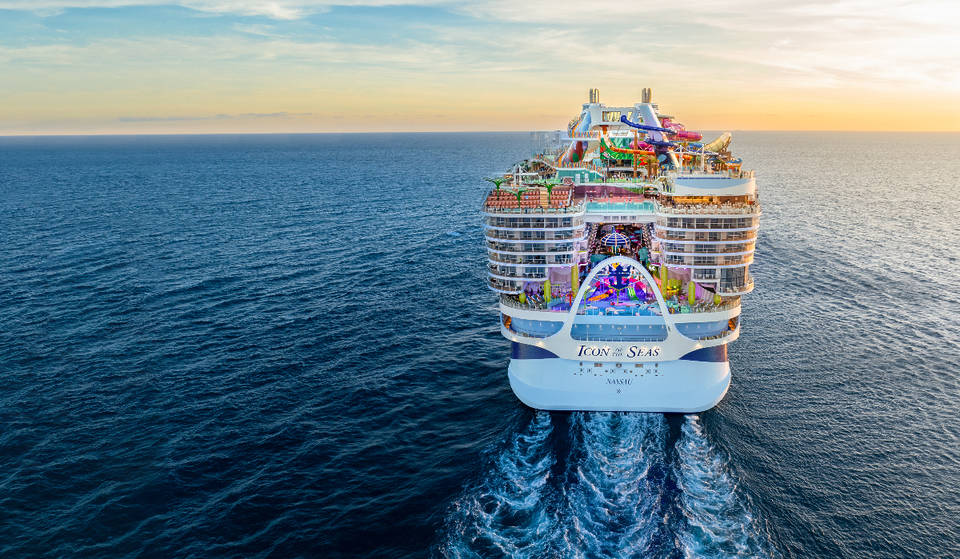 Just 50 minutes from Houston, this gigantic floating water park on the world’s largest cruise ship will become your favorite tropical refuge