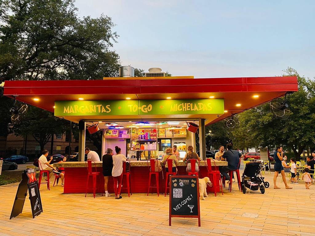 Image shows the Gaspacho's kiosk at Ley Park. 