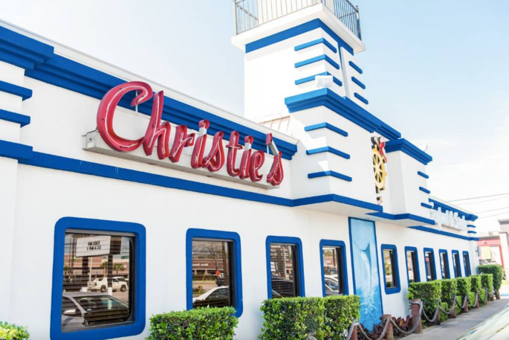 Abierto desde 1917, el restaurante más antiguo de Houston todavía sirve recetas originales y ha acogido a invitados como Joe DiMaggio.