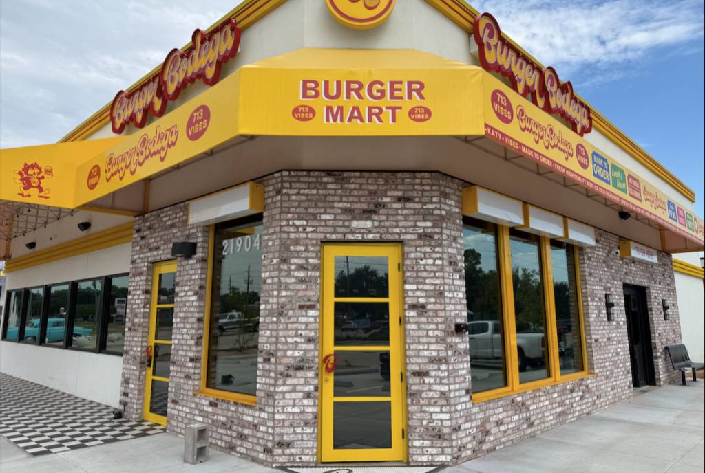 La imagen muestra la fachada de Burger Bodega en Katy, Texas.