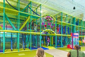 Featuring 3-story obstacle courses, a sprawling 15,000-square-foot Chuck E. Cheese Adventure World is officially heading to Houston