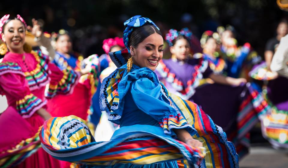 El sábado por la mañana, con varias calles del centro cortadas al tráfico, vuelve el enorme 53.º desfile anual de las Fiestas Patrias de Houston