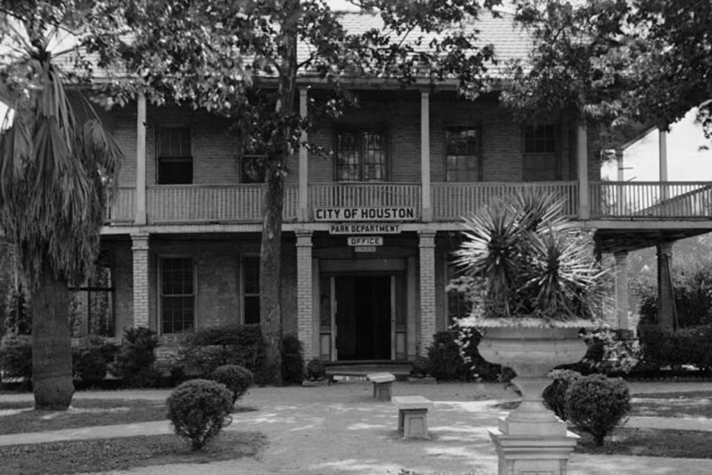 Image shows the Kellum-Noble House