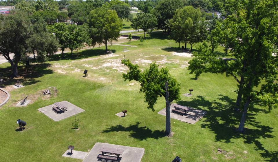 Houston pone en marcha una iniciativa histórica de 60 millones de dólares para transformar por completo 25 parques de barrio, empezando por una renovación a gran escala de 2 millones de dólares en Lawrence Park