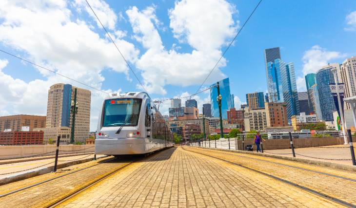 La tarjeta gratuita, exclusiva para residentes de Houston mayores de 70 años, que ofrece viajes ilimitados y gratuitos por toda la ciudad