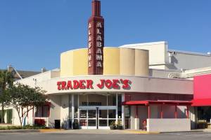 In 1939, Houston’s spectacular Alabama Theatre opened as an Art Deco cinema; 87 years later, the historic landmark is a neighborhood Trader Joe’s