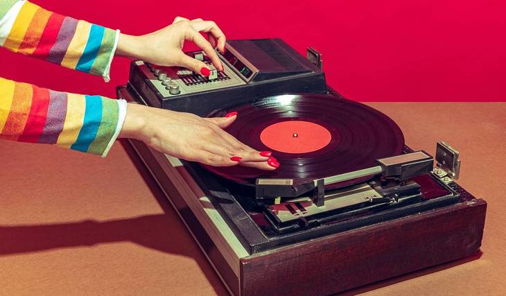 SUN SETS x EIVISSA: vinyls, sunset and a very special tribute to José Padilla
