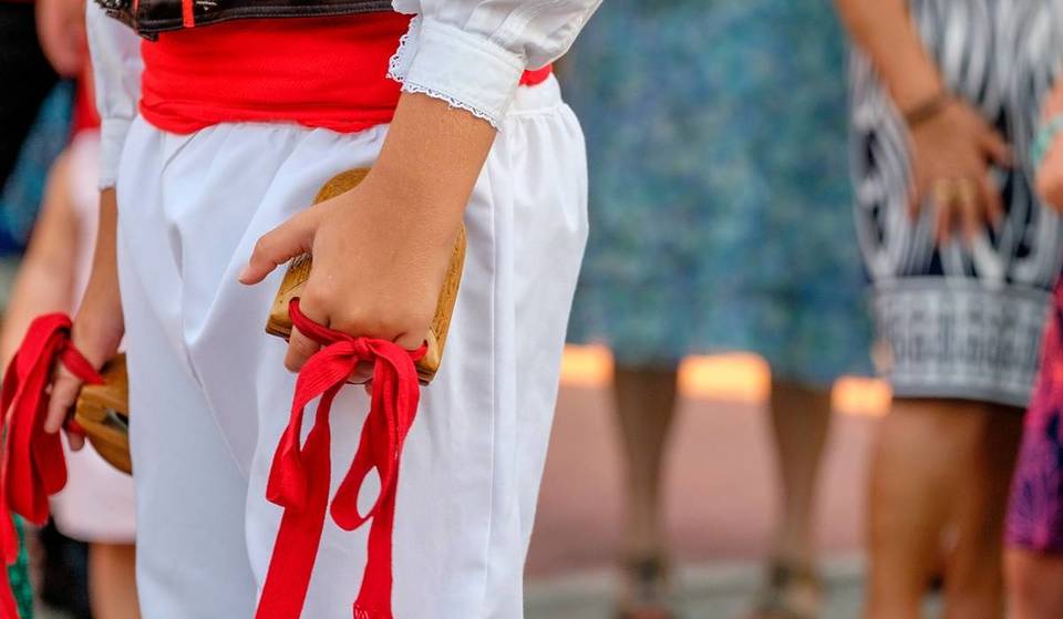 Ball Pagès en Ibiza: la danza tradicional que mantiene viva la esencia de la isla