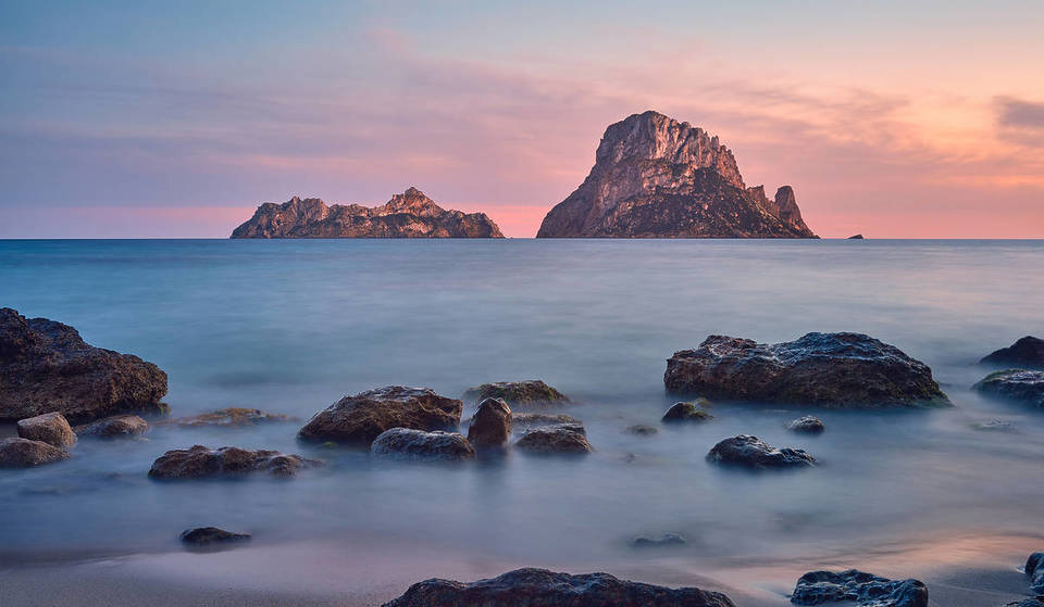 Es Vedrà en Ibiza: mirador, leyendas y todo lo que debes saber para visitarlo