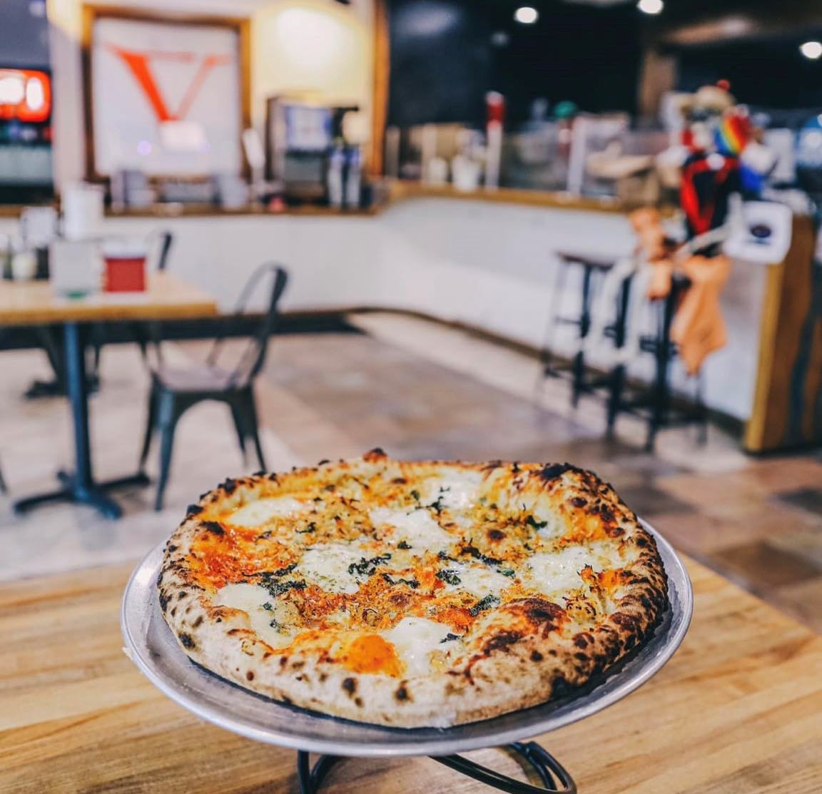 9 Of The Best Pizza Joints In Jacksonville For A Slice Of The Action