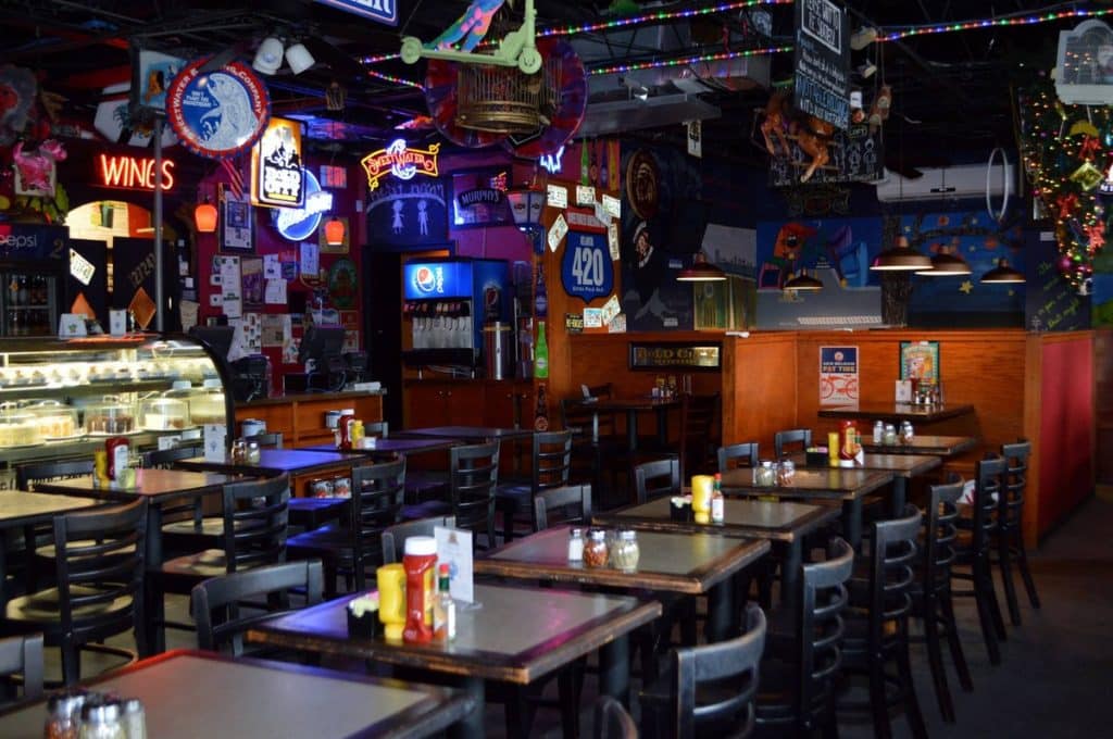 9 Of The Best Pizza Joints In Jacksonville For A Slice Of The Action