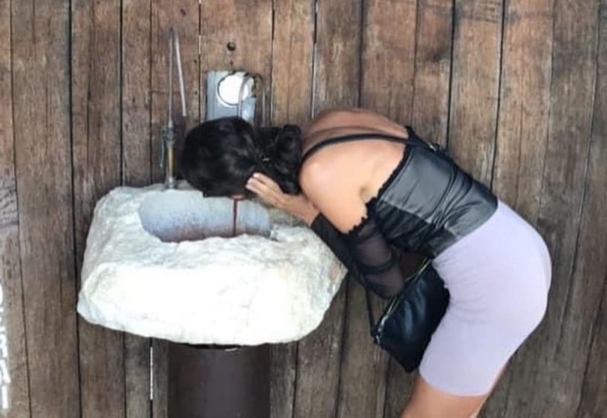This Italian Town Has A Free Wine Fountain And You’re Not Dreaming