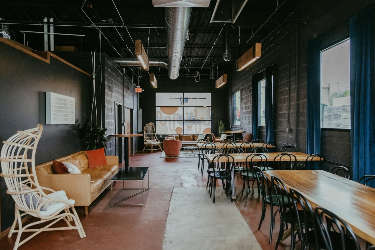 9 Brilliant Bakeries In Kansas City With Doughlicious Delights!