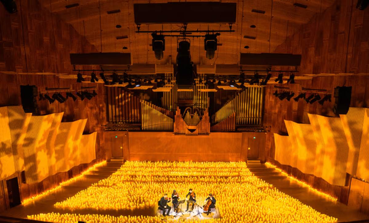 Lots of candles lighting up The Royal Danish Academy of Music in Copenhagen