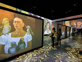 Viva Frida Kahlo in Köln: Alles über Leben und Werk der berühmtesten Künstlerin Mexikos in einer immersiven Ausstellung, die nur noch für kurze Zeit zu sehen ist