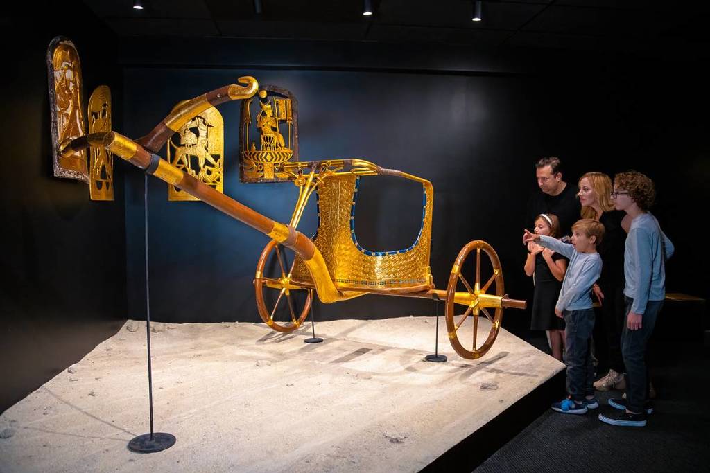 Réplica de un artefacto en «Descubriendo la tumba del rey Tutankamón»