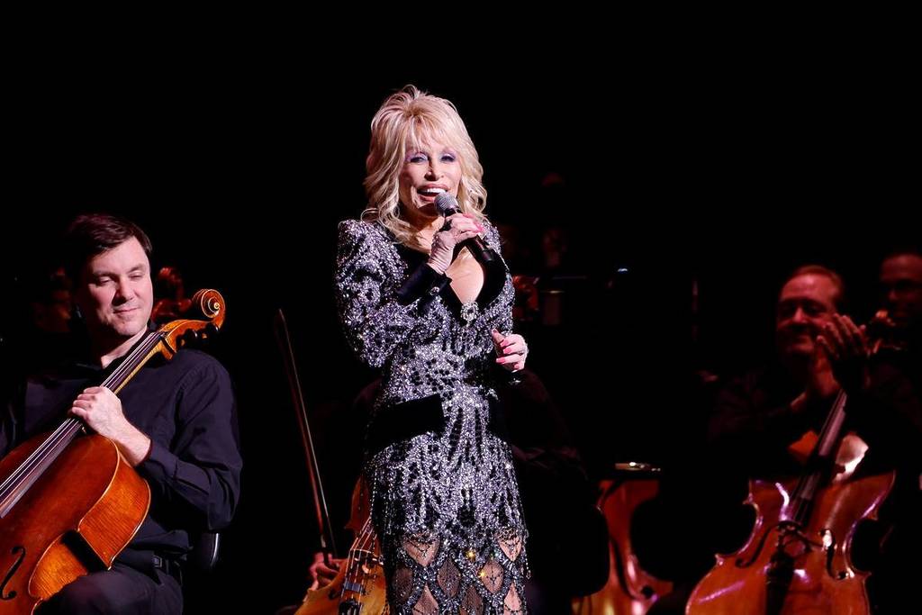 Dolly Parton in concert