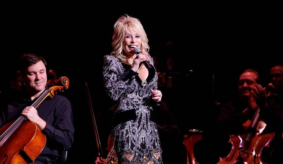 Dolly Parton Returns To Vegas For Her First Residency In 30+ Years