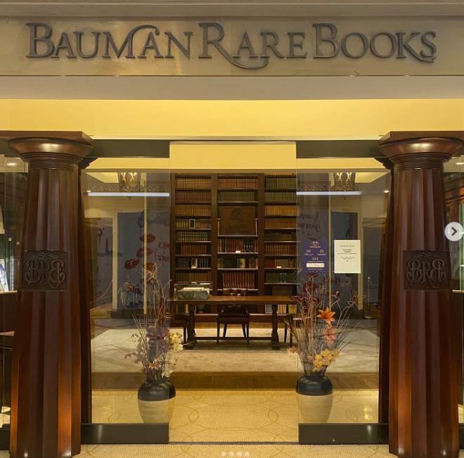 books in a Vegas store