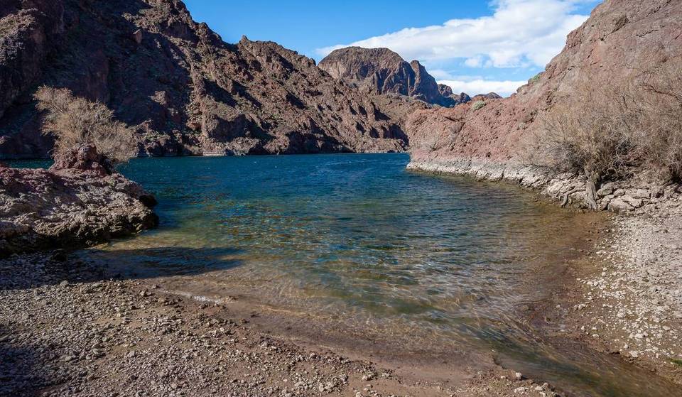 This Popular 5 Mile Arizona Trail Loop With Natural Hot Springs Just Reopened—And It&#8217;s Only 30 Minutes Away From Vegas