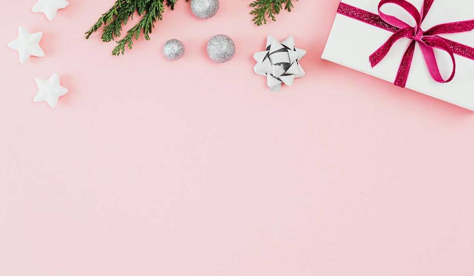 The Girliest Free Christmas Market Takes Over Fremont Street, With The Cutest Giveaways & Holidays Treats