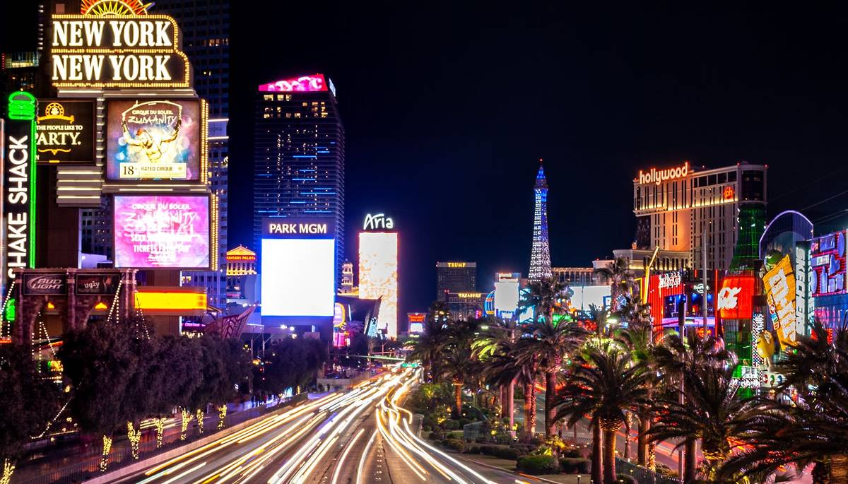 Visit Las Vegas: Guide to Las Vegas's Best Landmarks, Attractions