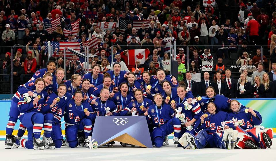 Flavor Flav se ofrece a organizar una «verdadera celebración» en Las Vegas para el equipo femenino de hockey sobre hielo de Estados Unidos.