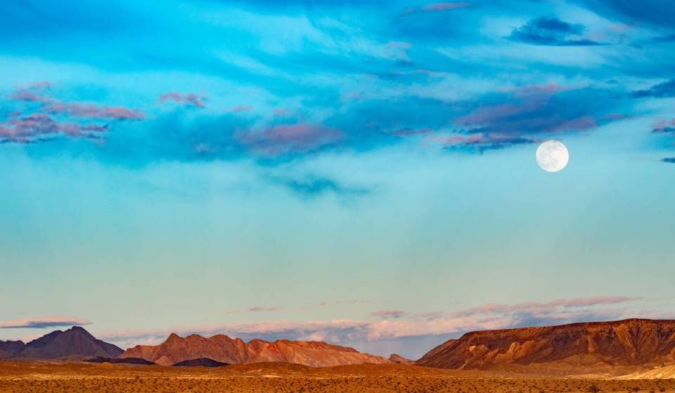 The most dramatic full moon of the year shines over Las Vegas this Monday