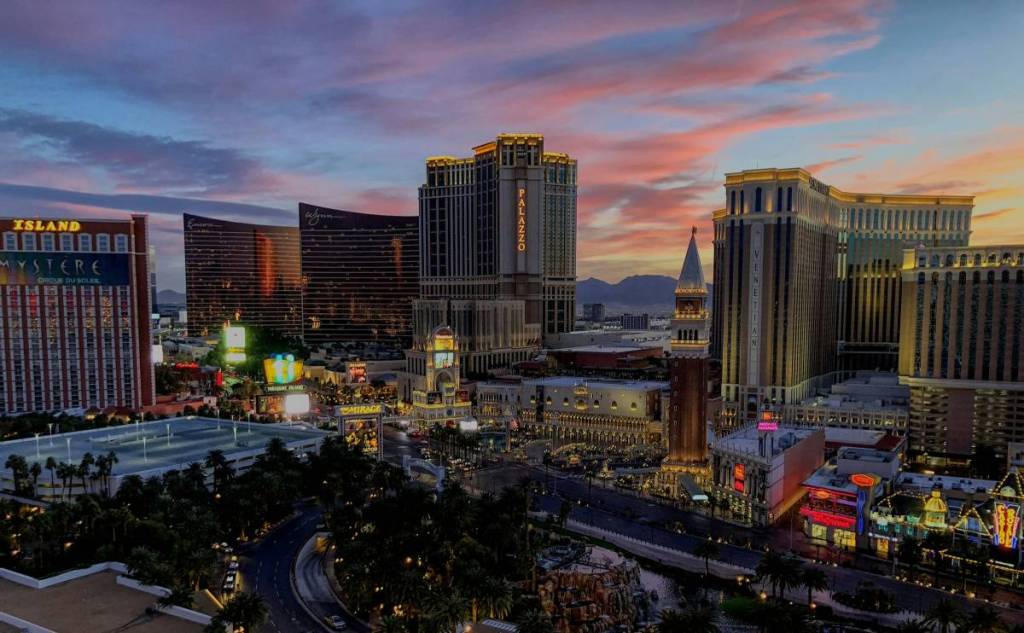 El Strip de Las Vegas al amanecer