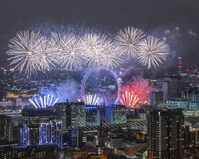 In Pictures: Just 21 Spectacular Photos Of London's New Year's Eve ...