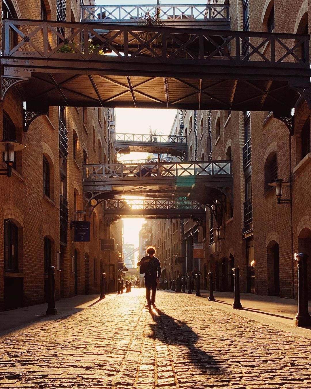 Shad Thames • This Victorian Warehouse District Is A Photogenic Street