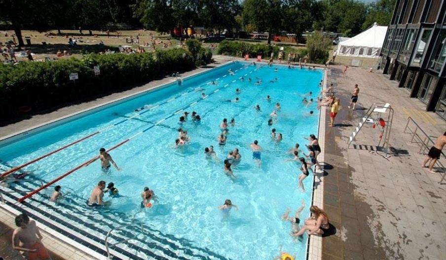 pools on the park in richmond