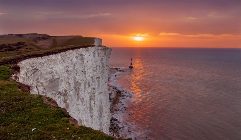 Dieser Badeort mit goldenen Stränden und Art-Déco-Charme bekommt einen Direktzug – Londoner können diese ikonische Strandstadt in Sussex bald direkt von der London Bridge aus erreichen