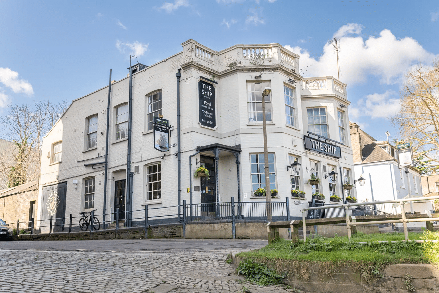 The Best Riverside Pubs In London For Drinks By The Thames