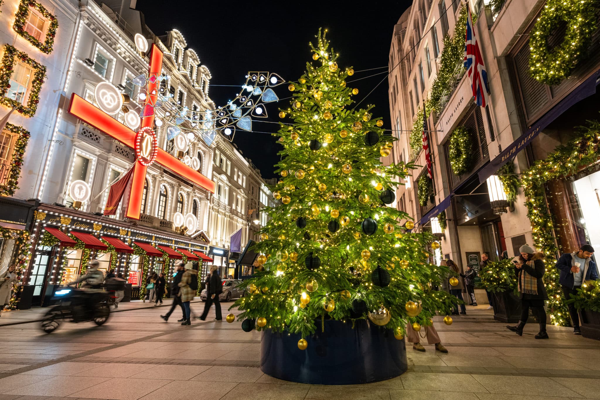 the ralph lauren christmas tree on Bond Street