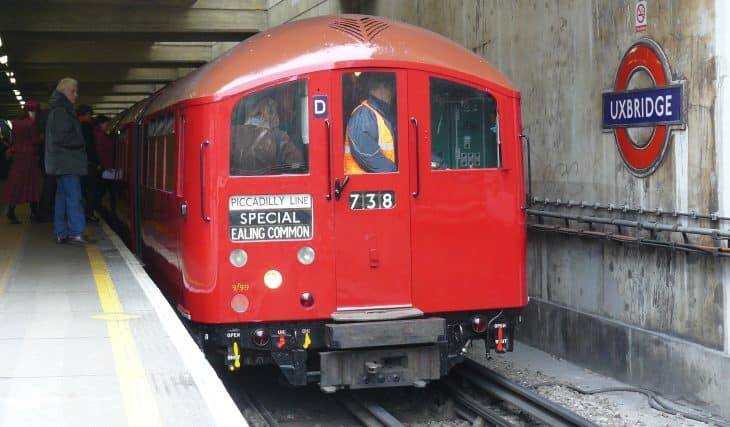 Il mese prossimo potrete fare un giro per Londra su una metropolitana d&#8217;epoca Art Deco &#8211; e sarà l&#8217;ultima volta che ne avrete l&#8217;occasione quest&#8217;anno
