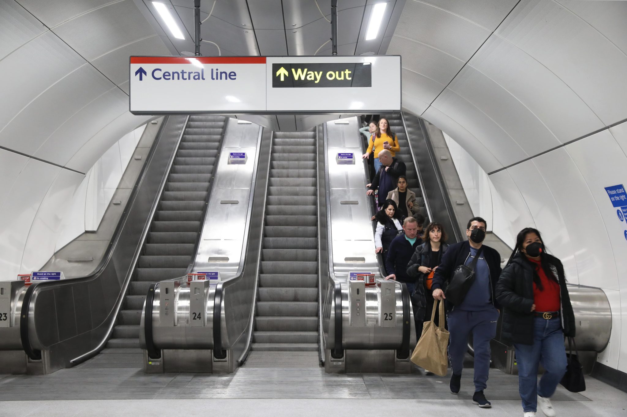 New Moving Walkways Are Arriving At Bank Station