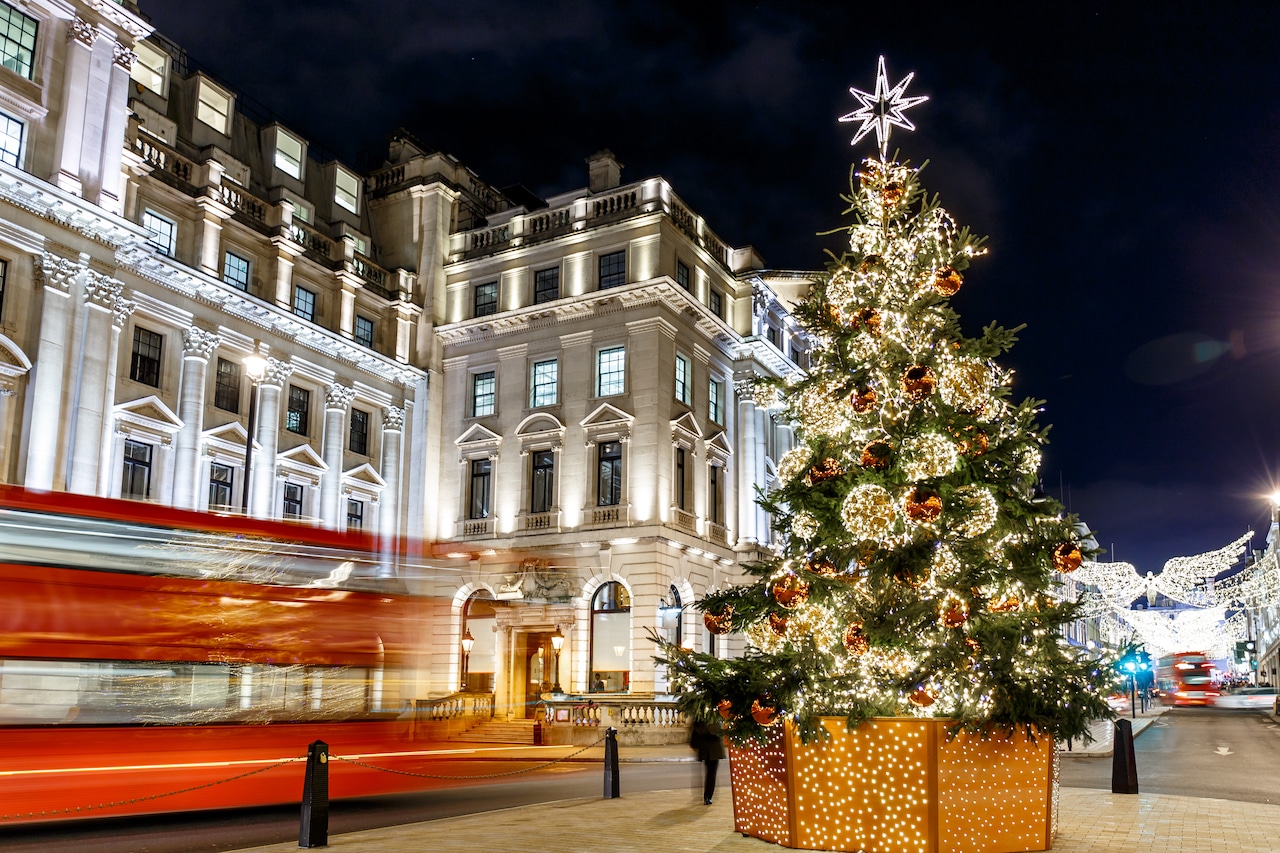 Decorated christmas tree on Waterloo place in 2016