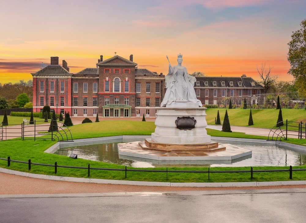 Huge Ice Rink Set To Open In Kensington Palace For Christmas