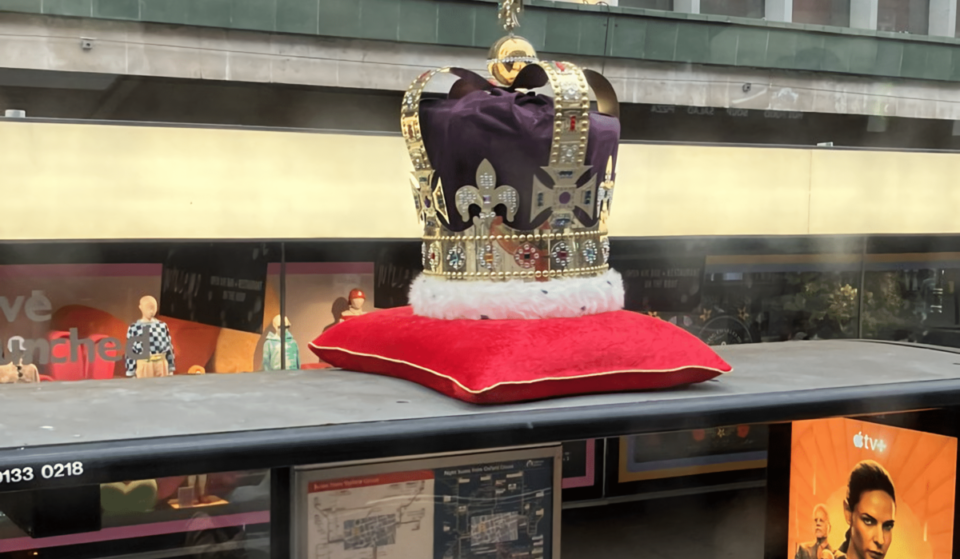 Have You Noticed The Giant Crowns On Top Of Bus Stops In Oxford Street?