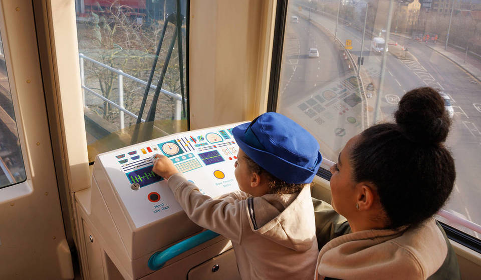 10 DLR Trains Now Have Front Seat ‘Control Panels’ To Pretend To Drive